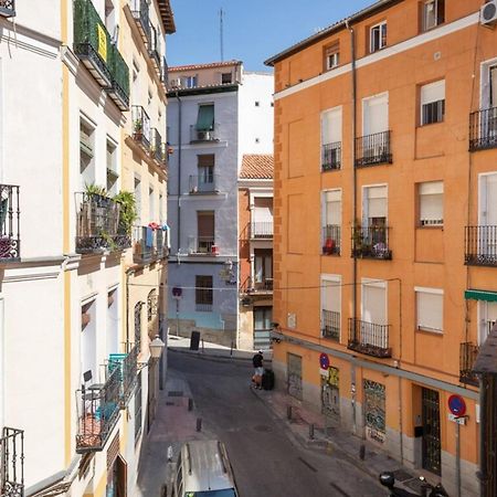 Modern 1 Bedroom Apartment Near Lavapies Madri Exterior foto